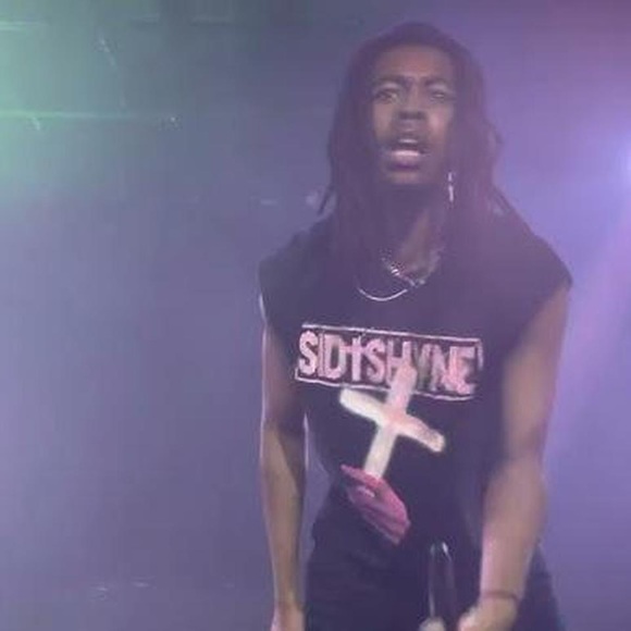 SID SHYNE CROSS T-SHIRT - Picture 5 of 5